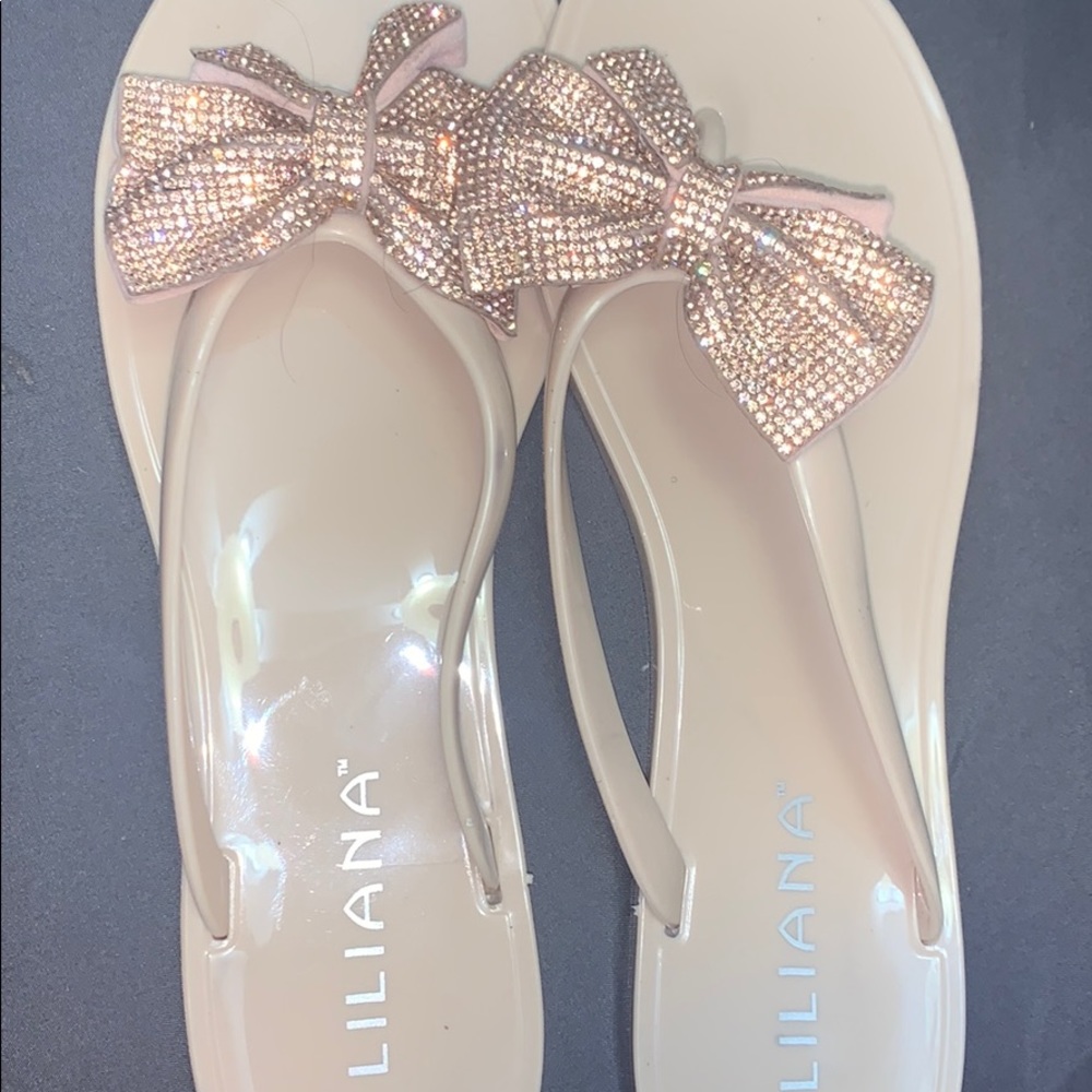 Fashion nova jelly flip flops
